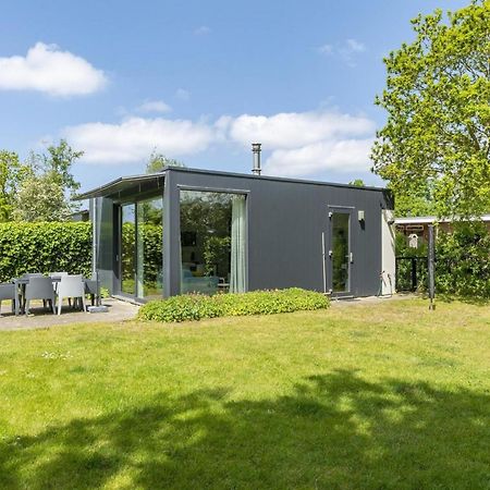 Beautiful Holiday Home With Spacious Garden Sint Maartensvlotbrug Exteriör bild