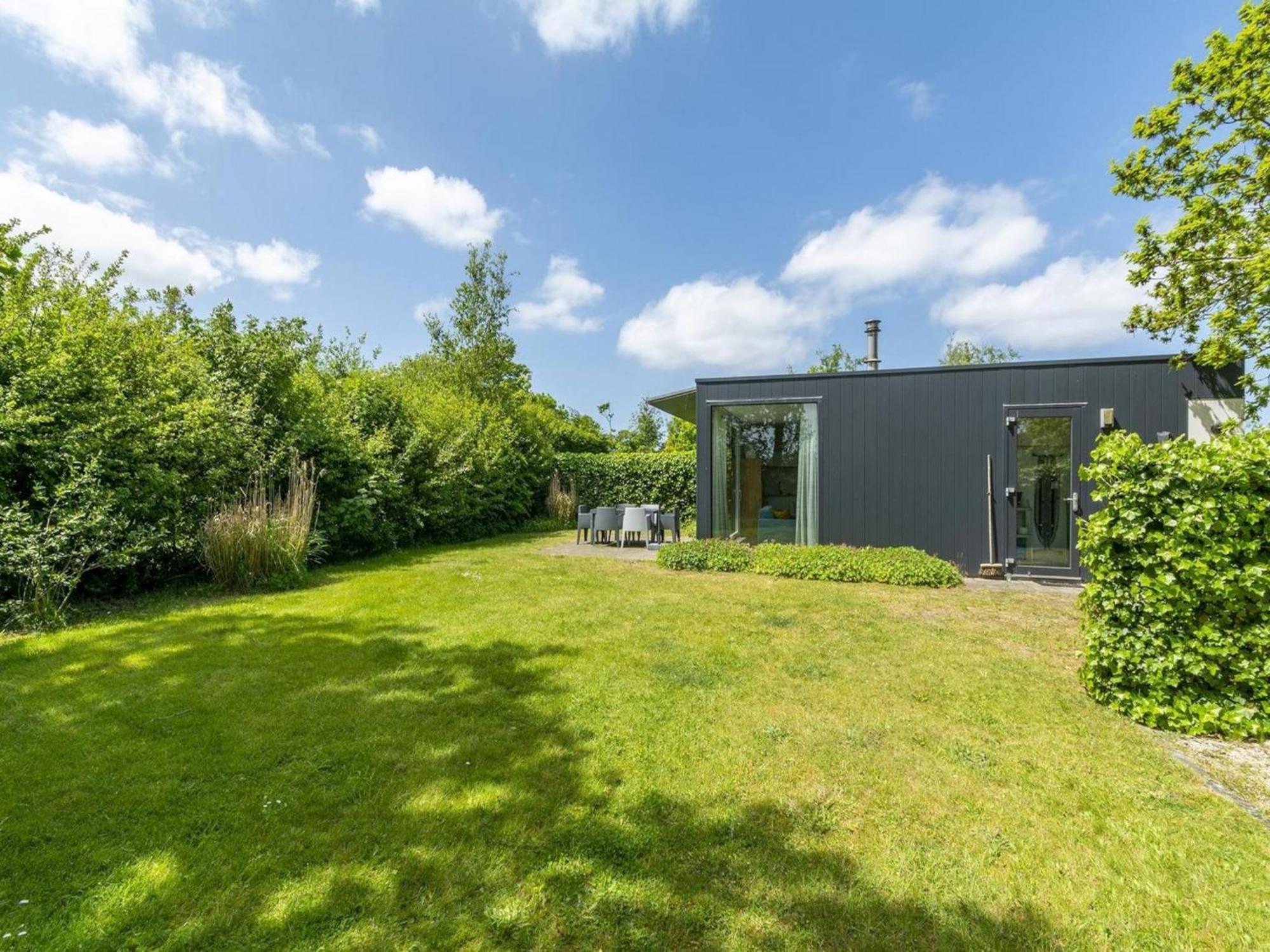 Beautiful Holiday Home With Spacious Garden Sint Maartensvlotbrug Exteriör bild
